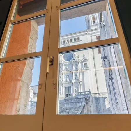 Apartment Bravissimo Catedral, With Monumental Views Girona