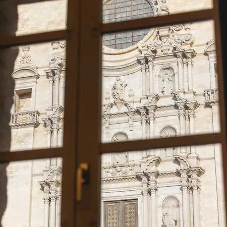 Bravissimo Catedral, With Monumental Views Apartment Girona